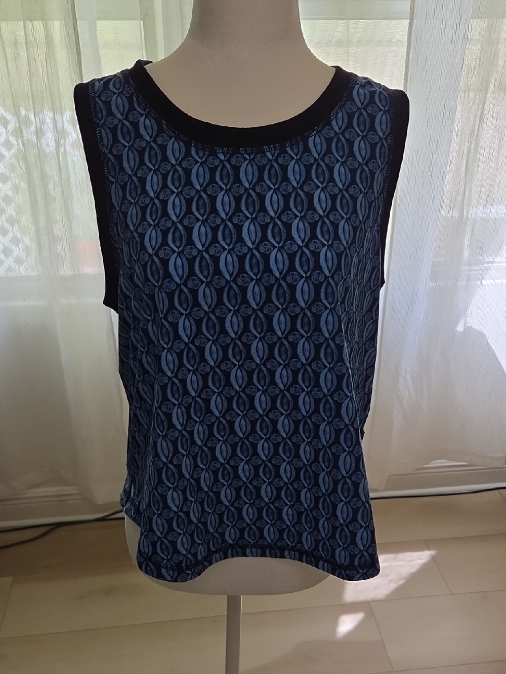 T by Talbots Womens Blue Geometric Medallion Print Sleeveless Tank Top Small